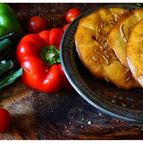 קריספיתה  על פיתות טחינה כבר שמעתם? - אוכל בפתח תקווה
