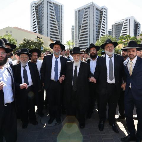 חילונים או חרדים? - בחירות  2018 בפתח תקווה