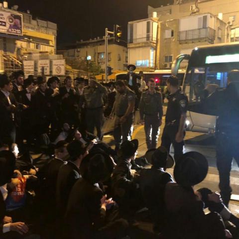 הפגנות הפלג הירושלמי בגבול בני ברק – פ"ת: עלה ל- 13 מספר העצורים - חדשות בפתח תקווה
