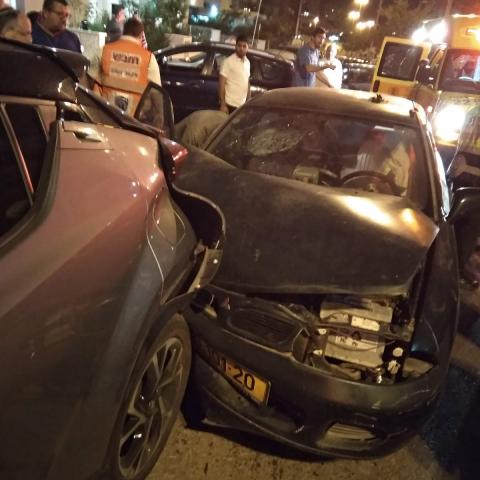 פצוע בינוני ופצוע קל בתאונת דרכים ברחוב מסקין - חדשות בפתח תקווה