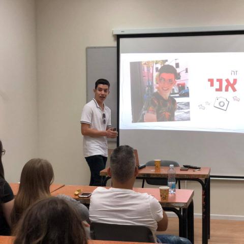 מילד דחוי ומתבודד לכוכב היוטיוב החדש! - חינוך בפתח תקווה