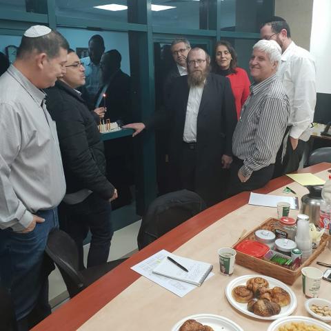 חברי האופוזיציה העירונית נפגשו להדלקת נרות - חדשות בפתח תקווה