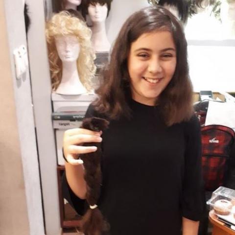  בת 12 מפתח תקווה תרמה שיערה הזוהר לחולי סרטן (וידיאו) - מעשים טובים בפתח תקווה