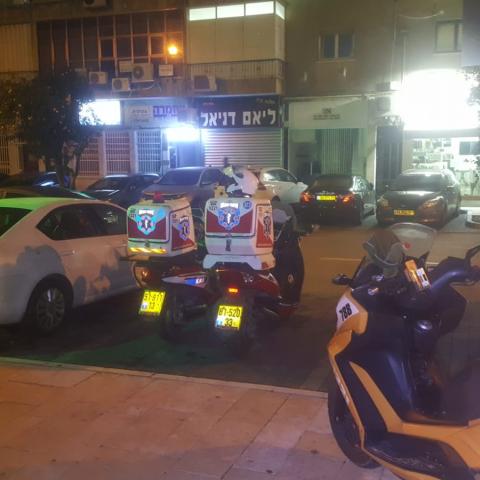 גבר בן 65 נפצע  לאחר שנפל מגובה ברחוב העלייה השניה בפתח תקווה - חדשות בפתח תקווה