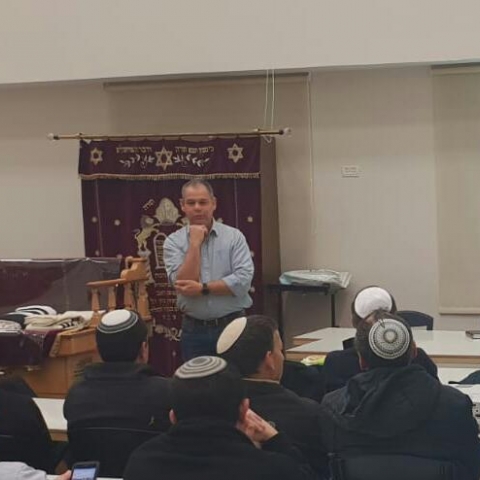 "גרינברג נותן לכחלון לפרק לנו את השכונה למרות שהתחייב למנוע" - חדשות בפתח תקווה