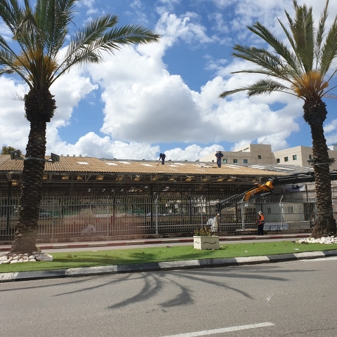 עבודות פירוק האסבסט ברחוב גיסין הסתיימו - איכות הסביבה וחזות העיר בפתח תקווה