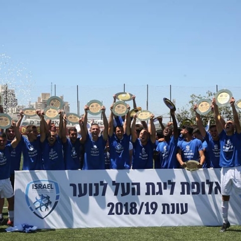 מכבי פ"ת זכתה באליפות ליגת העל לנוער לאחר 4:1 על הפועל תל אביב - ספורט בפתח תקווה