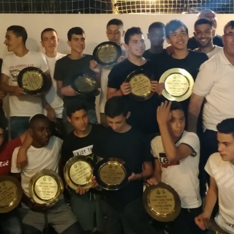 קבוצת ילדים א' של הפועל מחנה יהודה זכתה באליפות המדינה (וידיאו) - ספורט בפתח תקווה