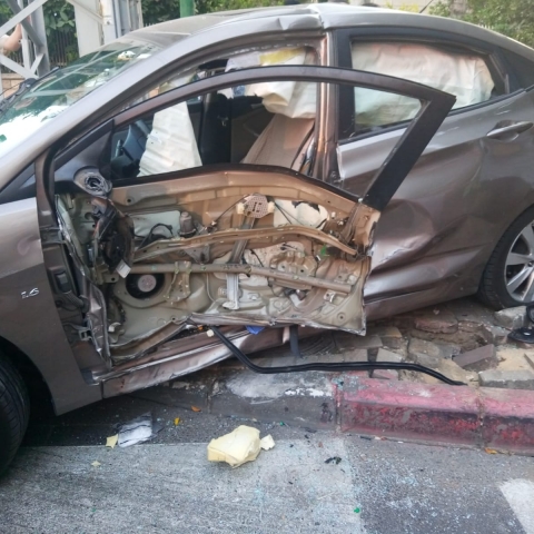 3 פצועים בתאונת דרכים ברח' רוטשילד פינת רח' גוטמן בפתח תקווה (וידיאו) - חדשות בפתח תקווה