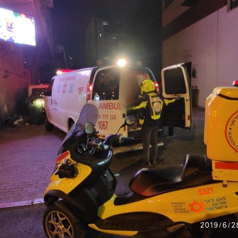 6 נערים נפצעו קל מגז פלפל שהותז בקטטה ברח' בר כוכבא - חדשות בפתח תקווה