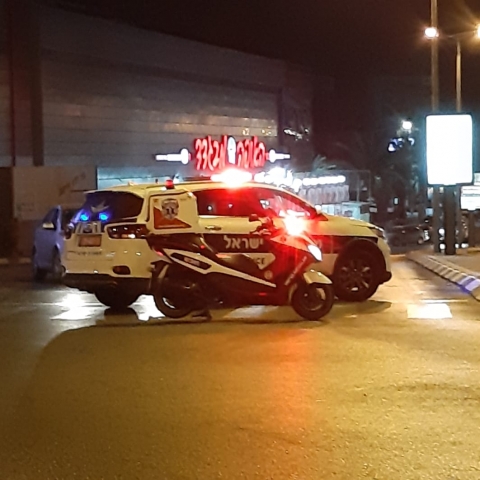 הולך רגל נפצע מפגיעת רכב ברחוב בן ציון גליס בפתח תקווה - חדשות בפתח תקווה