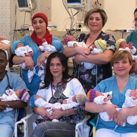 12 זוגות תאומים טופלו במקביל בפגיית מרכז שניידר לרפואת ילדים בפתח תקווה - בריאות בפתח תקווה