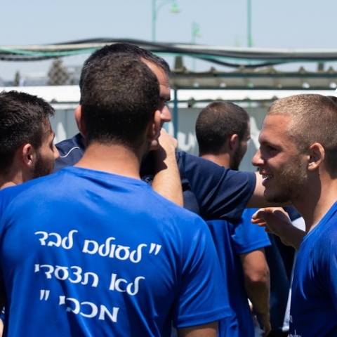 אופיר לוזון מנהל מח' הנוער של מכבי פ"ת: "אנחנו דואגים לכל צרכיהם" - ספורט בפתח תקווה