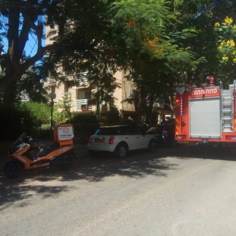 שריפה פרצה בדירה ברח' חיים כהן בפתח תקווה - חדשות בפתח תקווה