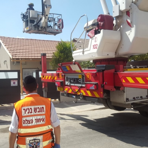 נפטר העובד שהתחשמל מדוד שמש ברח' ה' באייר בפתח תקווה - חדשות בפתח תקווה