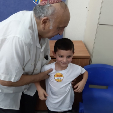 השמחה של שמחה, ניצול שואה בן 88 מפתח תקווה - קהילות בפתח תקווה
