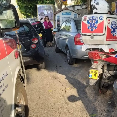 שני ילדים נפגעו מרכב ברח' מנחם בגין בפתח תקווה - חדשות בפתח תקווה