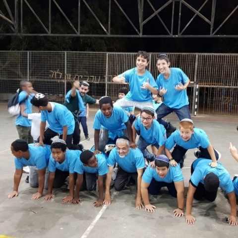 מסע לילי של ערבות הדדית – בקריאה להשבת הבנים - חינוך בפתח תקווה