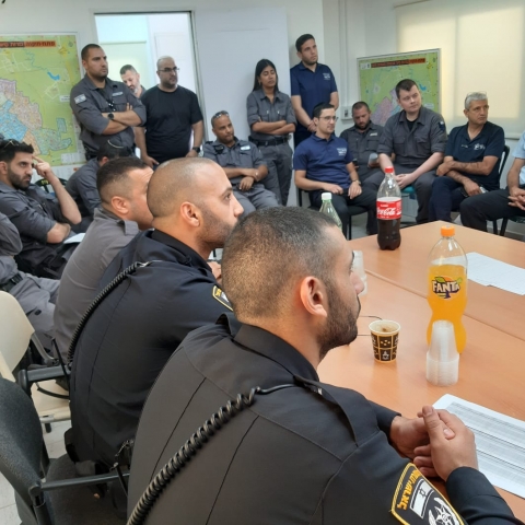 ביקורת בעסקים במרכז פתח תקווה שבהם מועסקים עובדים זרים - חדשות בפתח תקווה