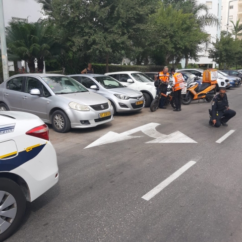 ילד נפגע מרכב ברחוב אסירי ציון בפתח תקווה - חדשות בפתח תקווה