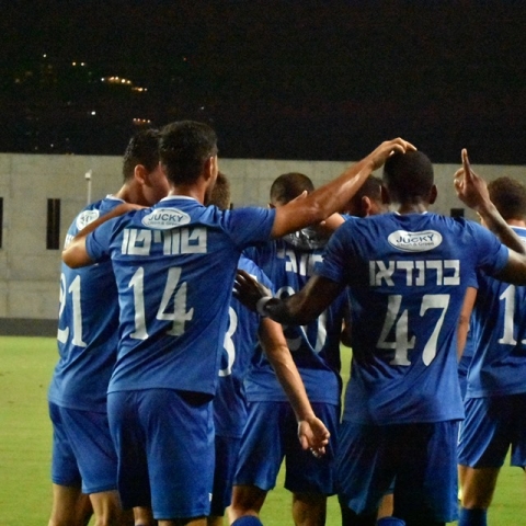ניצחון שלישי ברציפות למכבי פ"ת, הפעם 2:0 על הפועל חיפה - ספורט בפתח תקווה