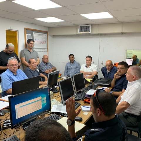 ישיבת הערכת מצב בעירייה: אין שינוי בהנחיות, אין לימודים וקיום אירועים ושמחות - חדשות בפתח תקווה