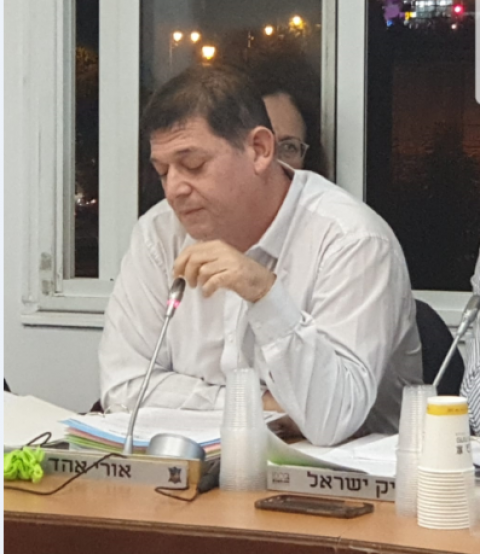 לישיבת מועצת העיר הוזעק כוח גדול של משטרה - מתח גדול בישיבת מועצת העיר - חדשות בפתח תקווה