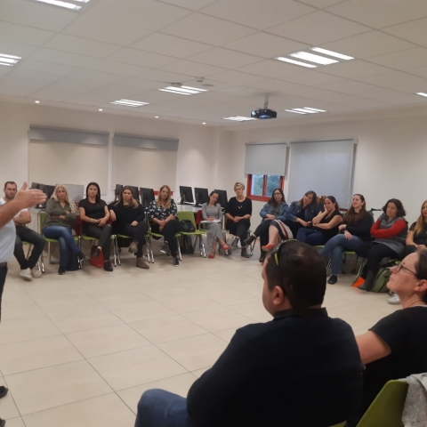 תכנית טיפוח עתודה ניהולית לצוותי הוראה בעיר - חינוך בפתח תקווה