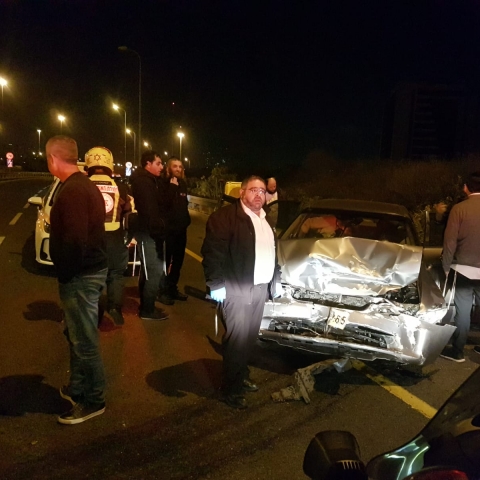 נהג נפצע לאחר שאיבד שליטה על רכבו בכביש 471 סמוך למחלף שעריה - חדשות בפתח תקווה