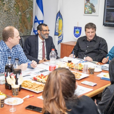 מנהל אגף הרווחה בעיריית פתח תקווה גיא עפארי התפטר מתפקידו - חדשות בפתח תקווה
