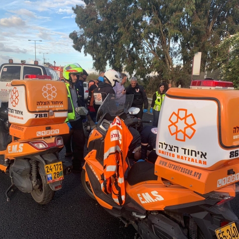 הולכת רגל נפצעה קשה מרכב, סמוך לצומת סגולה - חדשות בפתח תקווה