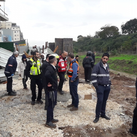 החיפושים אחר גופת נער בשכונת הדר גנים בפתח תקווה נבעו ממעשה קונדס של נער - חדשות בפתח תקווה