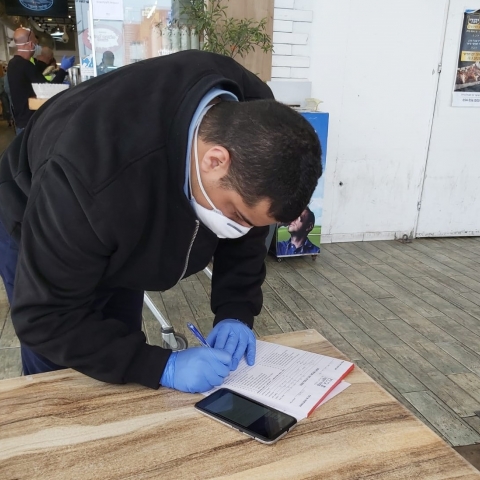 העירייה פועלת לאכיפת הנחיות משרד הבריאות במרכולים בפתח תקווה - חדשות בפתח תקווה