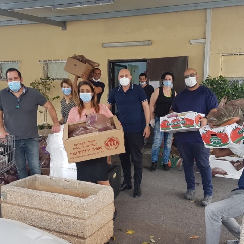 יותר מ-10,000 מנות מזון חולקו בשבועות האחרונים לקשישים ונזקקים בפתח תקווה - חדשות בפתח תקווה
