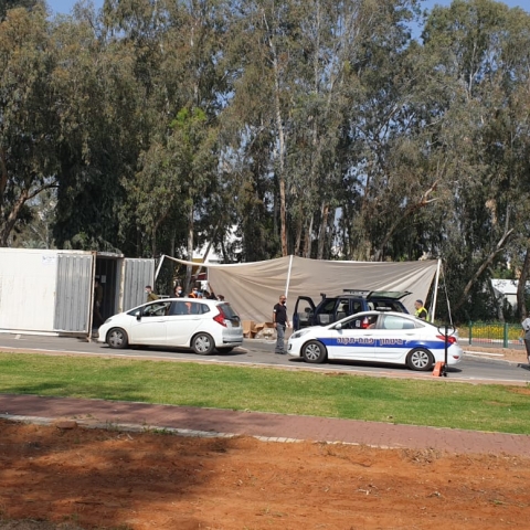 מערך חלוקת חבילות המזון הופעל בשיטת "דרייב אין" ויאפשר שילוח של 2400 חבילות ביום - קהילות בפתח תקווה