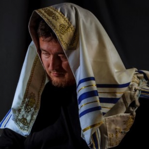 התפלל במדרשה ברח' רוטשילד בפתח תקווה, חלה בקורונה והדביק את הרב - חדשות בפתח תקווה