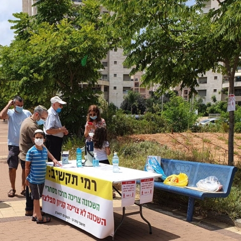 מתעצמת מחאת תושבי שכונת נווה גן נגד הקמת קניון (וידיאו) - חדשות בפתח תקווה