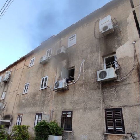 בן 10 נפצע קשה בשריפה ברח' כצנלסון בפתח תקווה, אביו ואחיו נפצעו קל - חדשות בפתח תקווה