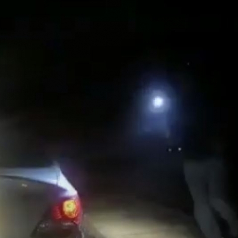 חשוד בגניבת רכבים מפתח תקווה הוביל למרדף משטרתי שבסיומו קפץ מגשר בגובה עשרות מטרים (וידיאו) - חדשות בפתח תקווה