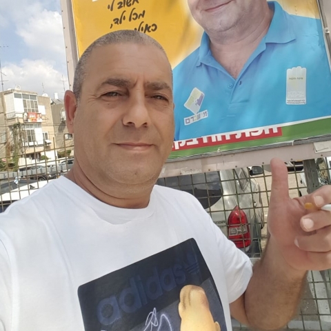 "לא רציתי לחיות, הוא הרים אותי מהרצפה" - חדשות בפתח תקווה