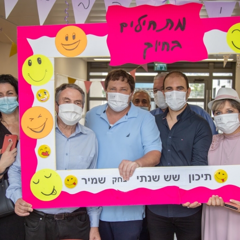  65,758 תלמידים החלו היום את שנת הלימודים בפתח תקווה - חינוך בפתח תקווה