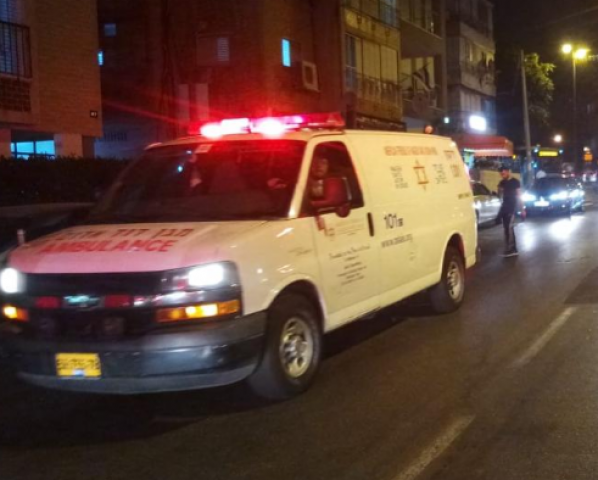 ילד בן 12 נפגע מרכב - מצבו בינוני והוא סובל מחבלת ראש - חדשות בפתח תקווה