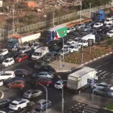היום, בשל לוויית הרב קנייבסקי - חסימות כבישים, מתחמי קורונה לא יפעלו, שינויים בהסעות חיילים - חדשות בפתח תקווה