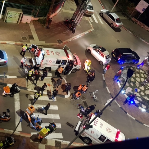 רוכב אופניים חשמליים נפצע קשה לאחר שהחליק ברחוב כץ בפתח תקווה - חדשות בפתח תקווה