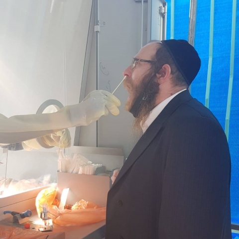 " לא חשבתי שהוא ייצא עליי ככה... הוא בנדיט לא קטן הקורוניסט הזה.." - קהילות בפתח תקווה