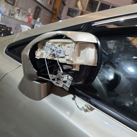 תקף בוחן רישוי שסירב להעביר אותו טסט - חדשות בפתח תקווה