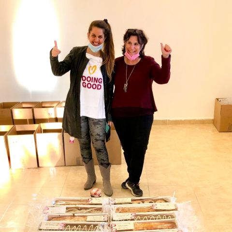יום המעשים הטובים: חבילות מזון לחולי סרטן בפתח תקווה - קהילות בפתח תקווה