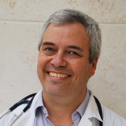 ד"ר ברנט מזהיר מפני הסכנות בניקיונות לפסח - בריאות בפתח תקווה