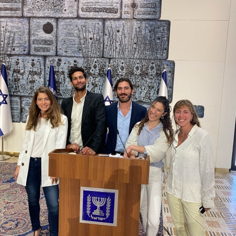 אות הוקרה מנשיא המדינה על שמירה ונקיון חופי הים של ישראל - איכות הסביבה וחזות העיר בפתח תקווה