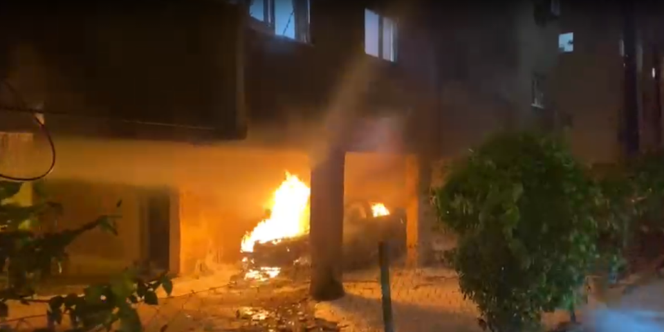 פגיעת טיל במרכז פתח תקווה:  8 נפגעים משאיפת עשן ורסיסי זכוכית (וידיאו) - חדשות בפתח תקווה